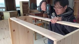 [목공] 원목 화장대 겸 서랍장 만들기 / [Woodworking] Making A Drawer Cabinet With A Raised Panel Door