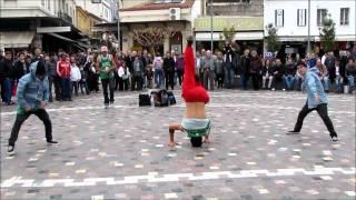 Greek Street Dancers - Monastiraki Square, Athens, Greece.wmv (HD 720P)