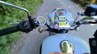 Royal Enfield Classic 350 ride