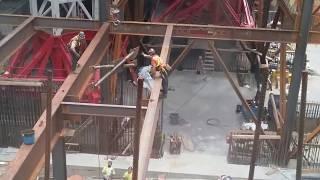 One Vanderbilt Tower: DAREDEVIL MOVES & Jockeying Weight-Bearing Steel pt.1 of 2