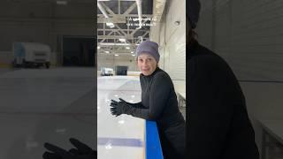 Самое нелюбимое упражнение Вари - ласточка А у вас?) #каталочки #каток #фигурноекатание #спирали
