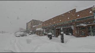 Driving from Truckee California to Lake Tahoe in a blizzard 4k