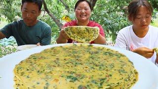 [Xia Jie in northern Shaanxi] A kind of wild vegetable in the rural area  Xia Jie picked it home an