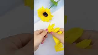 Paper Blooms That Will Make a Statement in Any Room | V.10