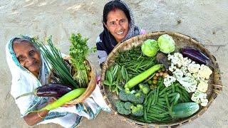 মায়ের হাতে পুজো স্পেশাল জগাখিচুড়ি সঙ্গে পাঁচমিশালি সবজির ঘ্যাট | Bengali khichuri & Sobji curry