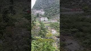城里的学校挤不下，农村的学校空荡荡，如今乡村小学逐步消退，只见满目荒芜只见凄凉！#乡村 #小学 #农村小学现状