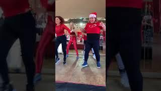 Bailando - zin83 - zumba - bailarina 