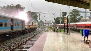 Train In Extremely Heavy Rain 12367 Vikaramshila Express Skip Bihta At 130 Kmph