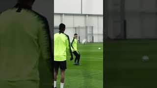 Mahrez First touch 