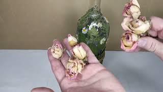 DIY Fabulous Bottle Art. Bottle decoration with leaves and flowers. Bottle lantern