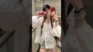 사랑스러운 무드 가득한 레이스 블라우스 #레이스블라우스 #리본블라우스 #프릴블라우스 #셔링블라우스 #볼륨블라우스 #데이트룩 #여행룩 #데일리룩 #블라우스코디