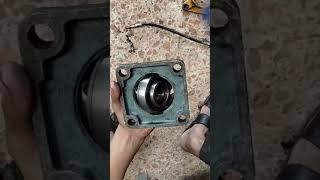 the system of uninstall uc fellow bearing from the housing and and installation!