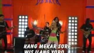 dangdut denata kembang kertas.flv