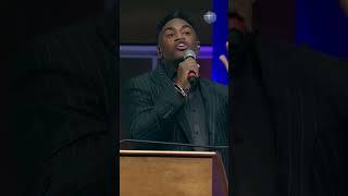 Remember chanting Strong Finish with @jonathannelsontv in 2021? #faithworks #faithworksfriday#music