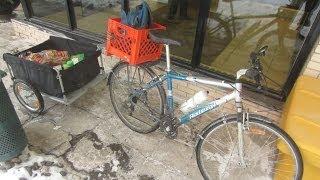 Picking up Groceries with a Bike Trailer