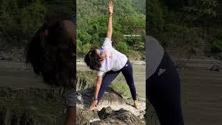 Trikonasana - Triangle Pose ‍️