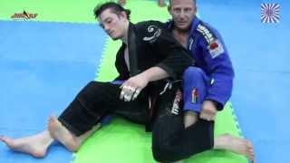 Bow & Arrow Choke from Deep Half Guard : Luis Huber