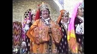 Bukhara women dance of the sozanda troupe led by Tohfa Khan Pinkhasova