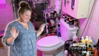 tiny bathroom PURGE  Dani's Final Home Declutter Pt 2/2