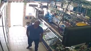 Вор в компьютерном магазине Кременчуга