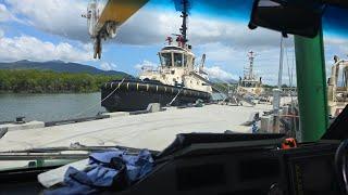 CRANES AND TUGS!! #vlog #Cranes #boats #cairns