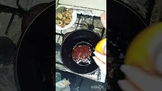 Риба в кисло-солодкому соусі.