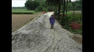 চাঁদা দাবির প্রতিবাদে সড়কে নির্মাণ কাজ বন্ধ | Jhenaidah News | Somoy TV