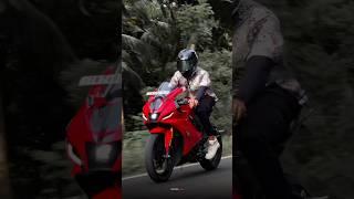 yamaha r15 v4 red colour modified #shorts #yamaha #sawan #r15m #ktm #r15 #viral #trending