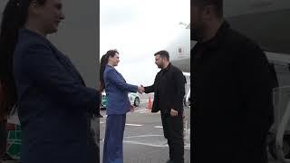 ЩОЙНО! Зеленський ПРИЗЕМЛИВСЯ у Вілюнісі на ВАЖЛИВУ ЗУСТРІЧ