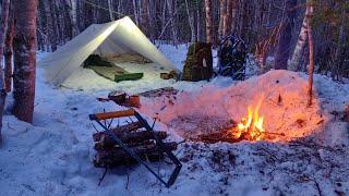 Solo WINTER BUSHCRAFT Camping - Tarp Shelter in Snow