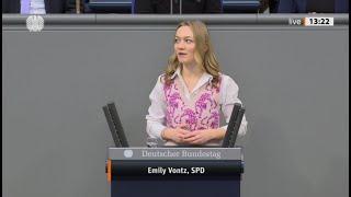 IRRSINN SPD : REDE EMILY VONTZ ( SPD ) AM 3.MÄRZ IM DEUTSCHEN BUNDESTAG IN BERLIN.