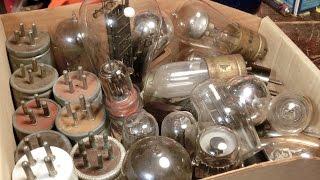 Close look at Vacuum Tubes from the 1910s, 1920s, 1930s