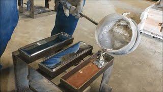 Casting zinc ingots from scrap metal