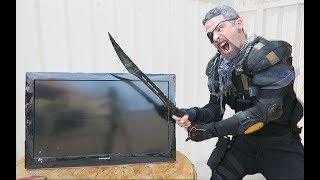 Can this Cheap Deathstroke Sword cut through a TV?