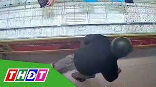 Bỏ trốn bằng máy bay sau khi cướp tiệm vàng ở Lâm Đồng | THDT