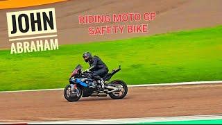 JOHN ABRAHAM RIDING BMW M 1000RR SAFETY BIKE AT MOTOGP 23 | 