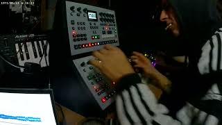 30 minutes of TEKNO live and improvised  with Elektron Analog four MKII, Digitakt, Digitone HVRTLDVS