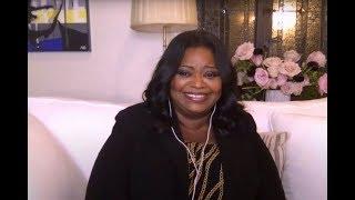   Octavia Spencer really loves Keanu Reeves. On Thursday night, Spencer appeared on "Jimmy Kimmel L