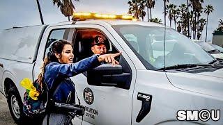 𝗥𝗘𝗦𝗜𝗦𝗧𝗜𝗡𝗚 𝗧𝗛𝗘 𝗦𝗪𝗘𝗘𝗣: Venice Healer Confronts City Workers Ahead of Homeless Encampment Cleanup