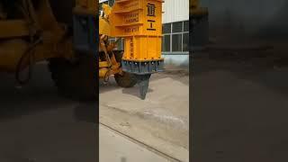 Machine for drilling and crushing rocks and strong floors