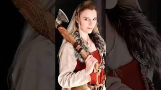 Dressing as a Viking woman ️ Valhalla calling - Miracle of Sound