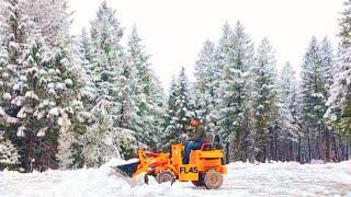 FL45 PUSHING SNOW BETTER THAN THE SNOW PLOW SHOVEL | FLAND 45 MINI LOADER