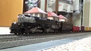 WOW The New Marklin Union Pacific Challenger 39912