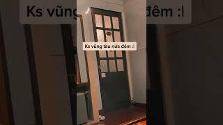 Nửa đêm tại khách sạn
