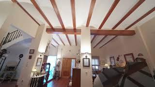 Magnificent townhouse in the heart of Bétera: spacious living, history, and comfort