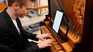 The smallest Pipe Organ in the World with 2 Stops? - Paul Fey