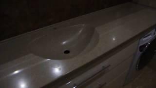 Столешница для ванной с мойкой из искусственного камня