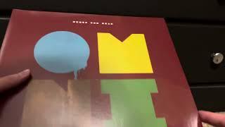 Minus The Bear OMNI (limited edition green vinyl) unboxing (older video)