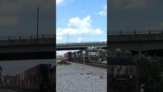 NS Intermodal Rolling Fast & Loud!