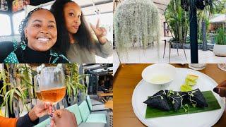 VLOG; WATCHING A PLAY, GOING TO BRUNCH, LUNCH DATES & so much more||atutianne.ke